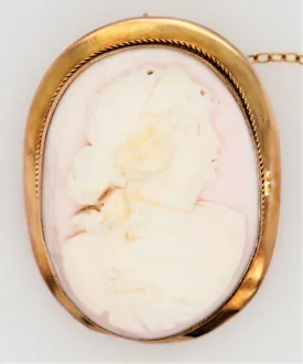 Antique (c.1900) 9ct Yellow Gold Conch Shell Cameo Brooch