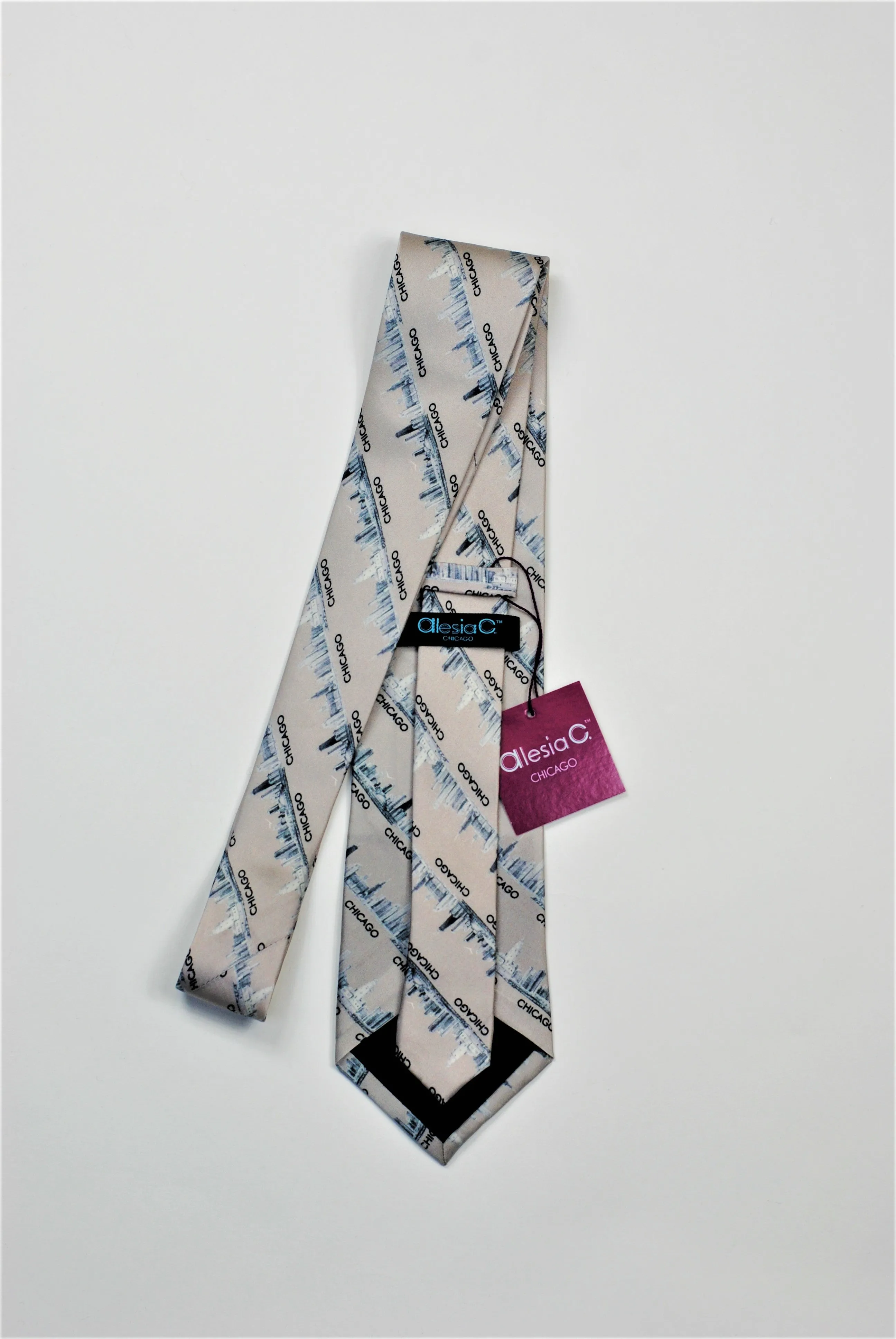 CHICAGO Skyline 100% Silk Men Tie in Light Gray