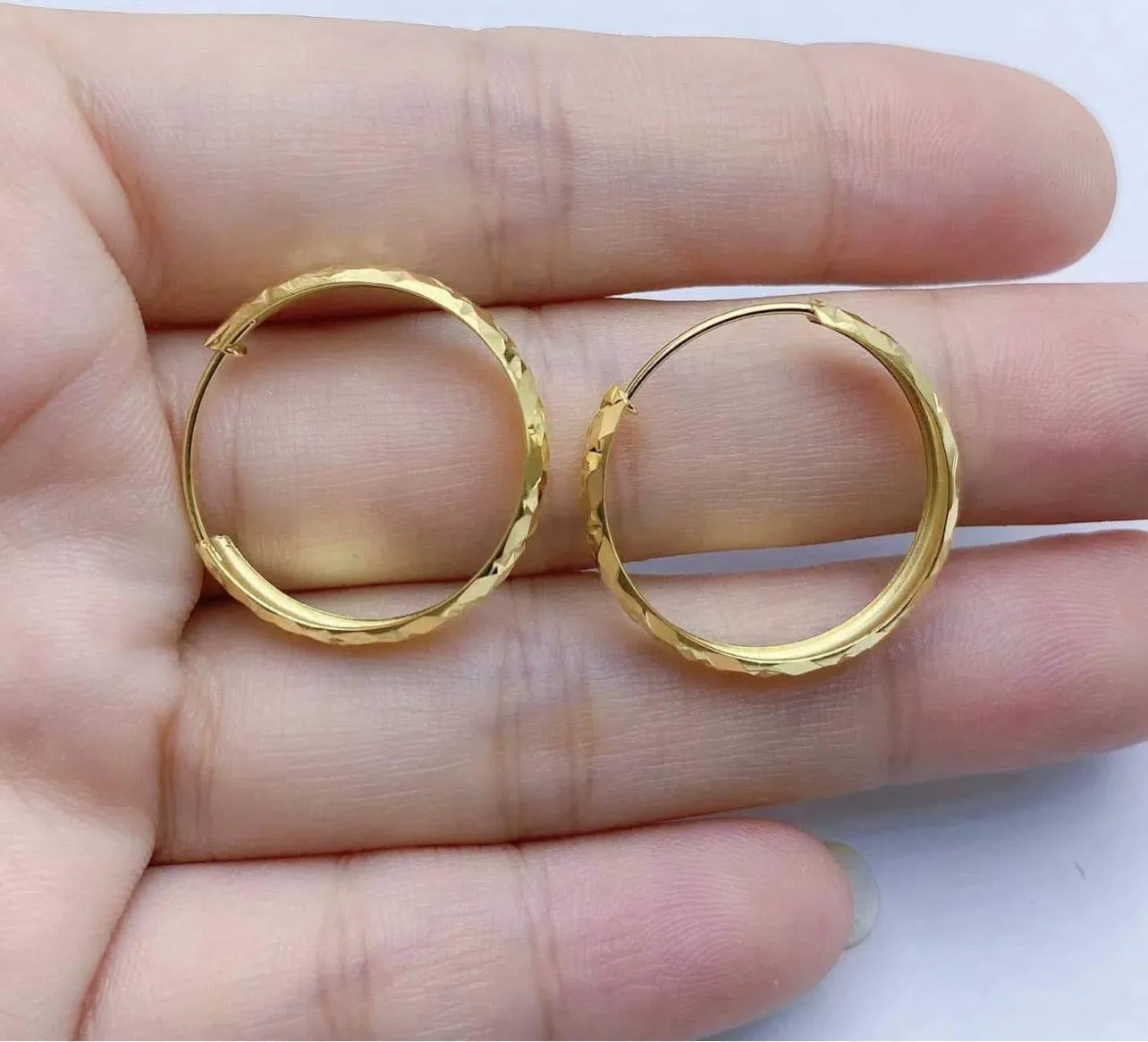 #GOLD2024 | 18K Golden Chunky Hoop Earrings