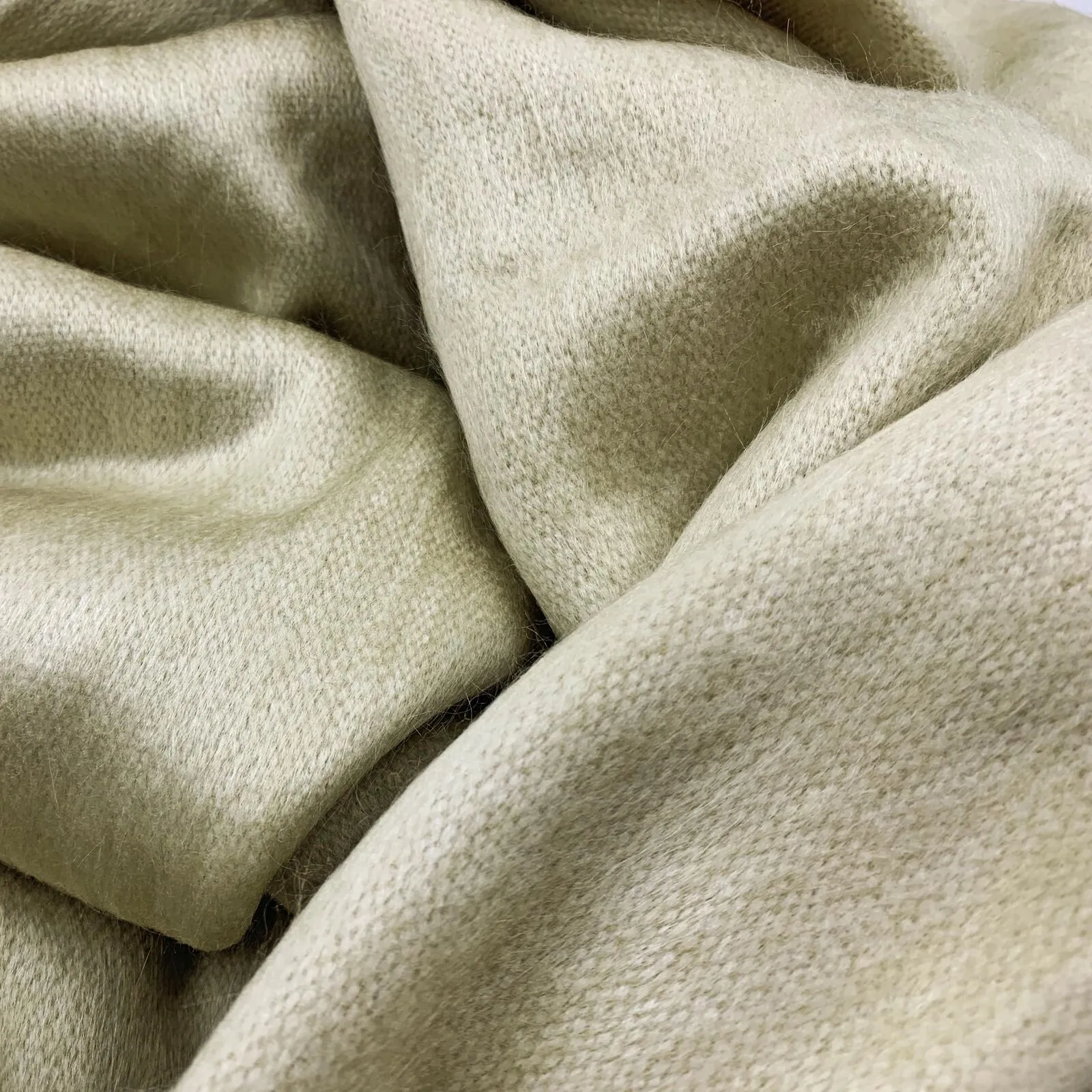 Llullalo - Baby Alpaca Wool Throw Blanket / Sofa Cover - Queen 90" x 65" - solid pattern ecru